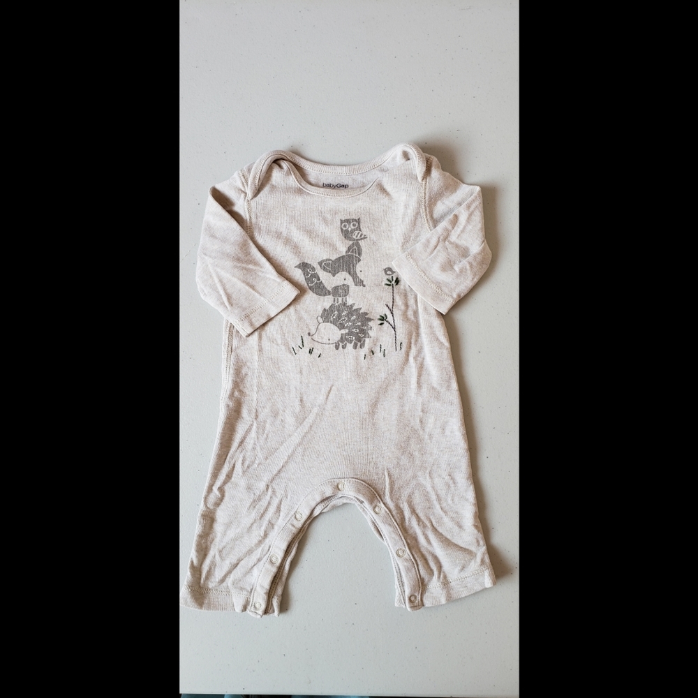 Baby Gap romper/sleeper